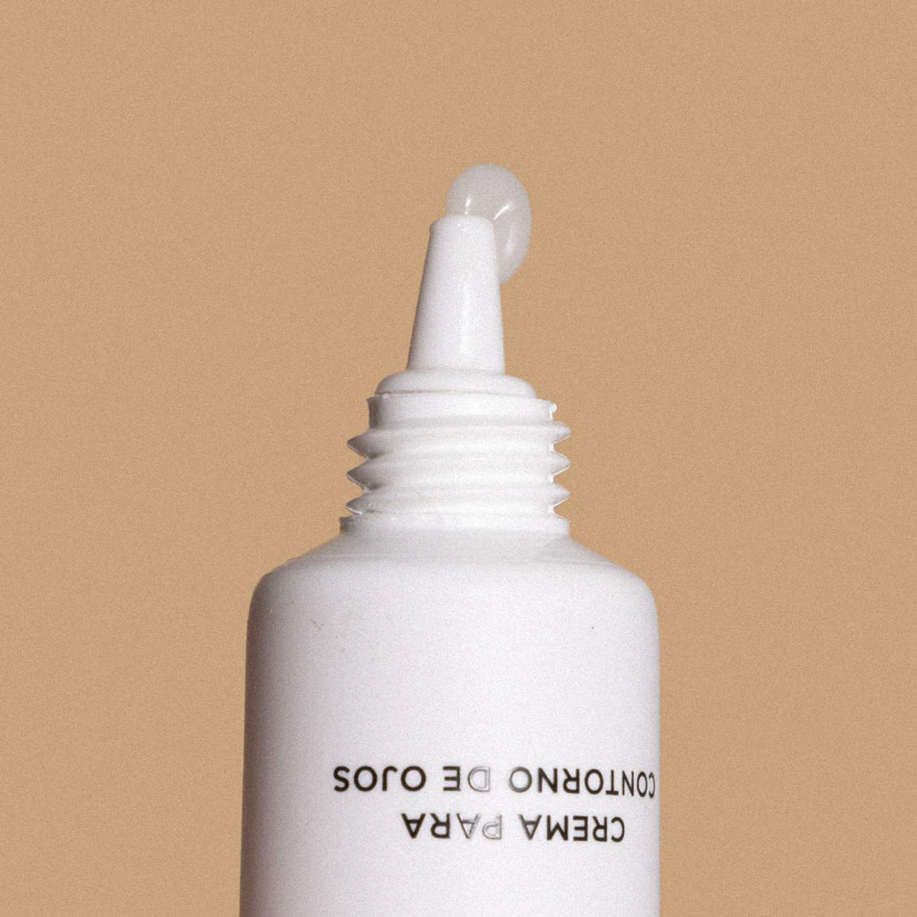 Crema Para Ojos Con Cafeína Y Ácido Hialuronico - Adara
