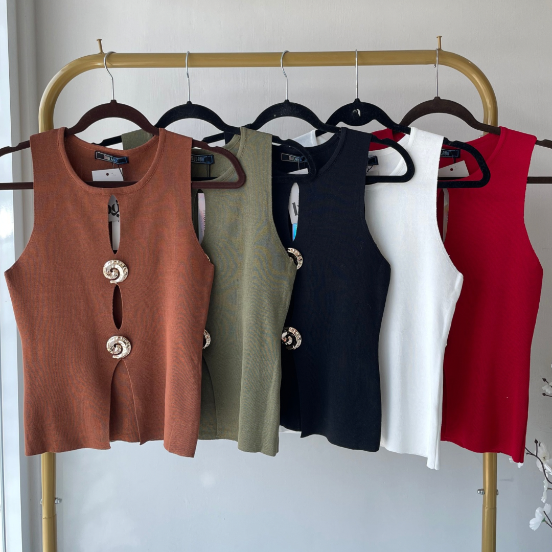 Blusa de punto con apliques