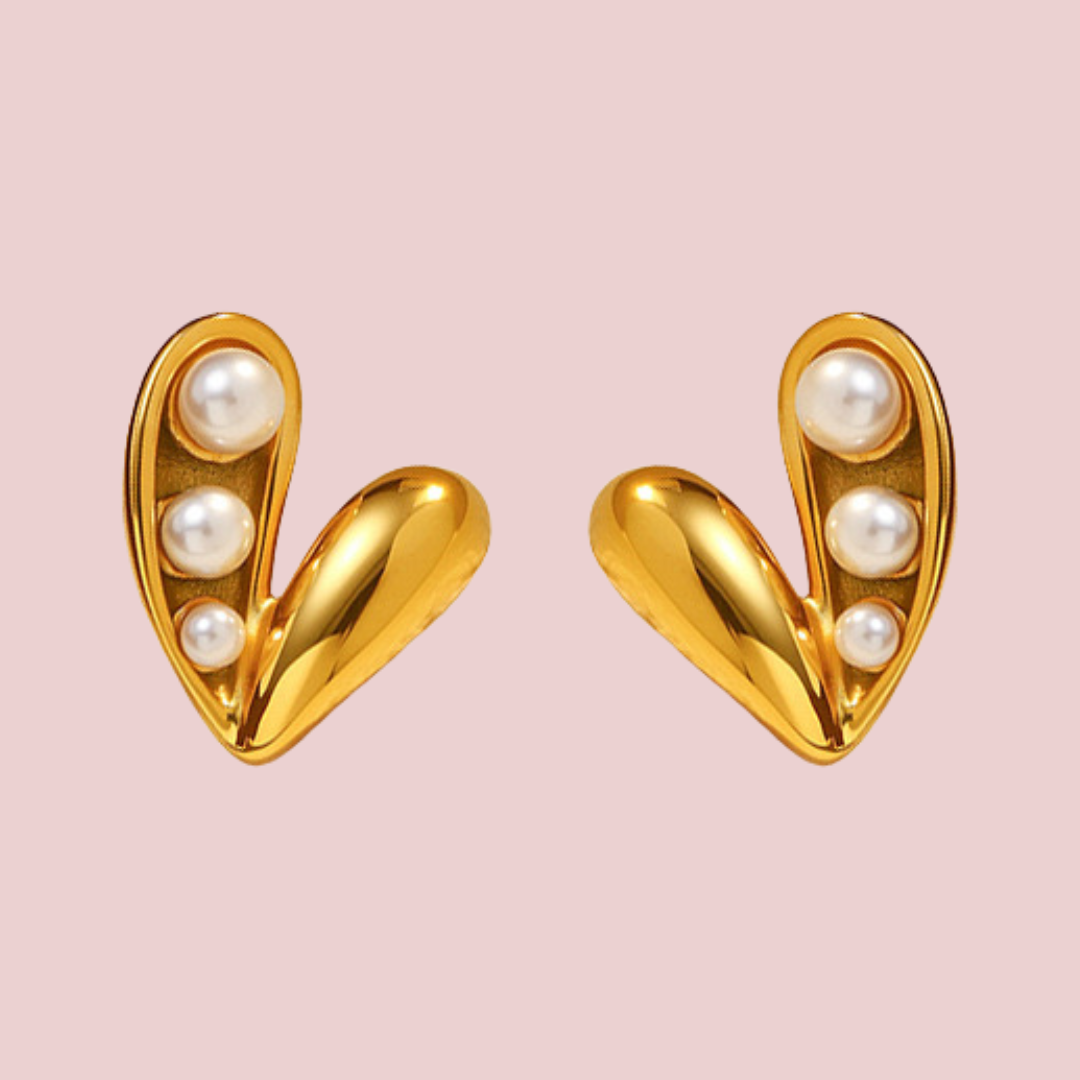 Aretes Corazón Tres Perlitas
