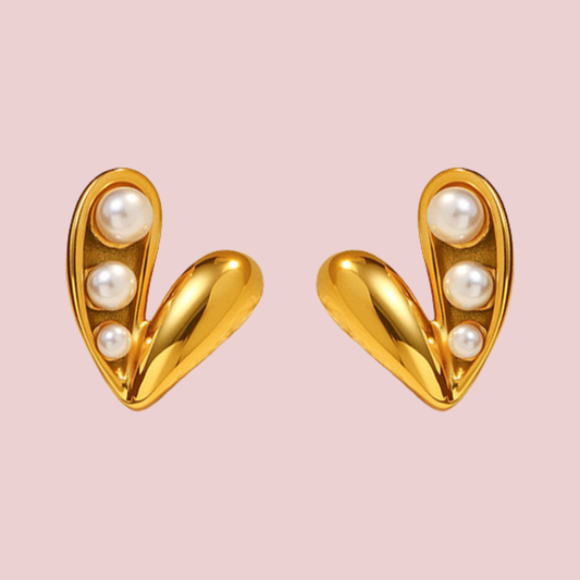 Aretes Corazón Tres Perlitas