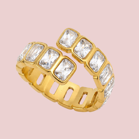 Churumbela Hug Zirconia