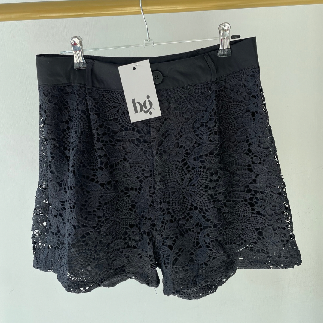 Short negro calado